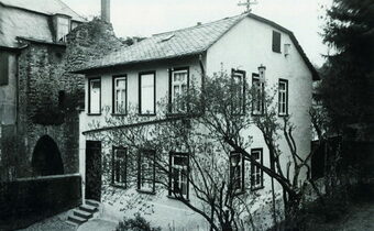 Das 1888 entstandene erste selbstständige Werkstattgebäude
